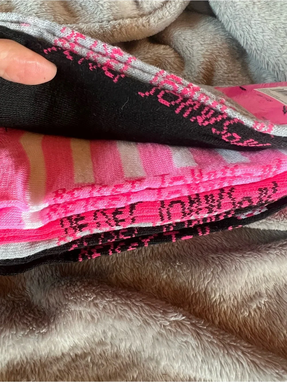 Betsey Johnson 6 Pairs Shoe Size 5-10 Quarter Socks, new